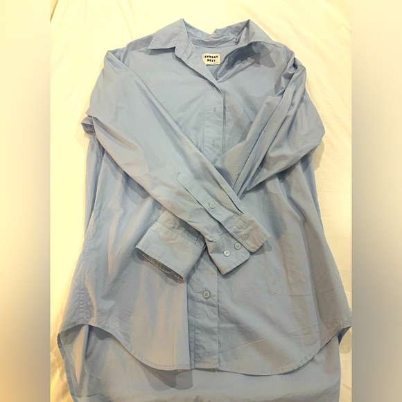 Aritzia Tops - Sunday Best button-down shirt
